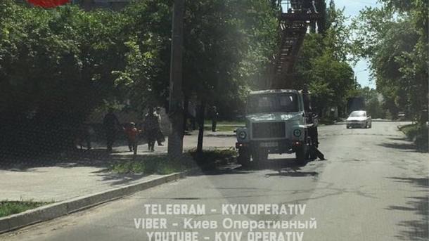 водитель врезался в электроопору, после чего повесился, facebook.com/KyivOperativ