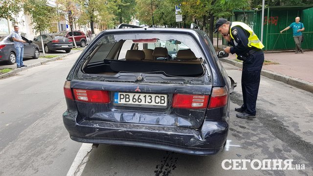 В аварии повреждены несколько машин фото: Влад Антонов