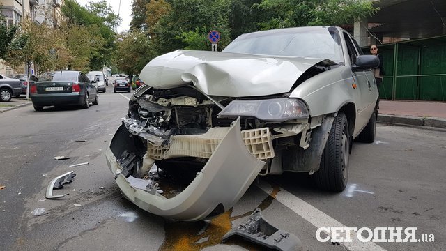 В аварии повреждены несколько машин фото: Влад Антонов