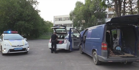 В Голосеевском районе столицы Украины трое на машине похитили человека